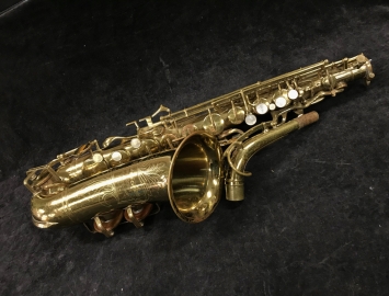 Photo Vintage Buescher Aristocrat 140 Alto Saxophone, - Repair Special #352341